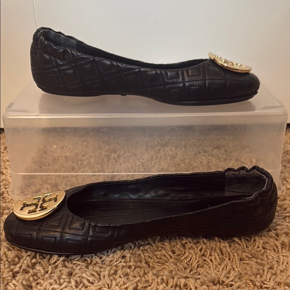 Tory Burch Black Leather Ballet Flats with Gold Medallion - Picture 2 of 3